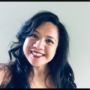 Meet your Posher, Rena